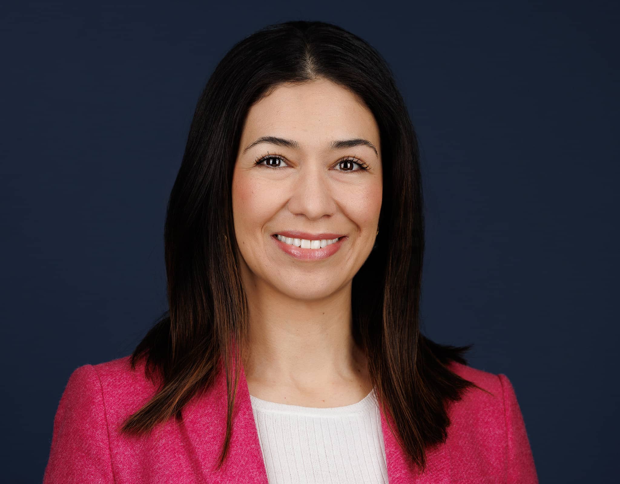 Chicago Corporate Headshots – Executive Portrait Navy Background